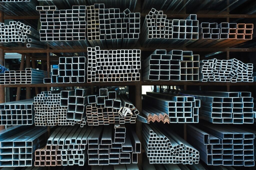 Medida de perfiles Zintro para construcción